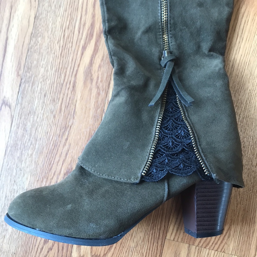 Women’s Knee High Heeled Suede Heeled Boots with Spats and Lace